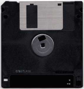 Chaos Strikes Back (Japan, PC-9801) - 3-5-inch Save Disk Back Chaos Strikes Back (Japan, PC-9801) - 3-5-inch Save Disk Back